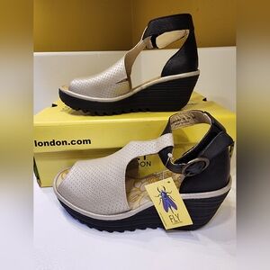 Fly London Women's Black and Cream Wedge Sandals - Size 7.5 - New